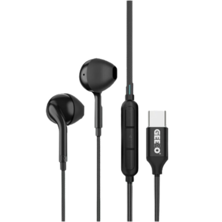 Official GEEOO TC555 Type-C Ultra Bass wired earphone with digital sound chamber and in-line controller.